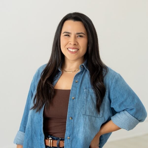 headshot of astrid mora counselor / therapist at mindful counseling in denton tx