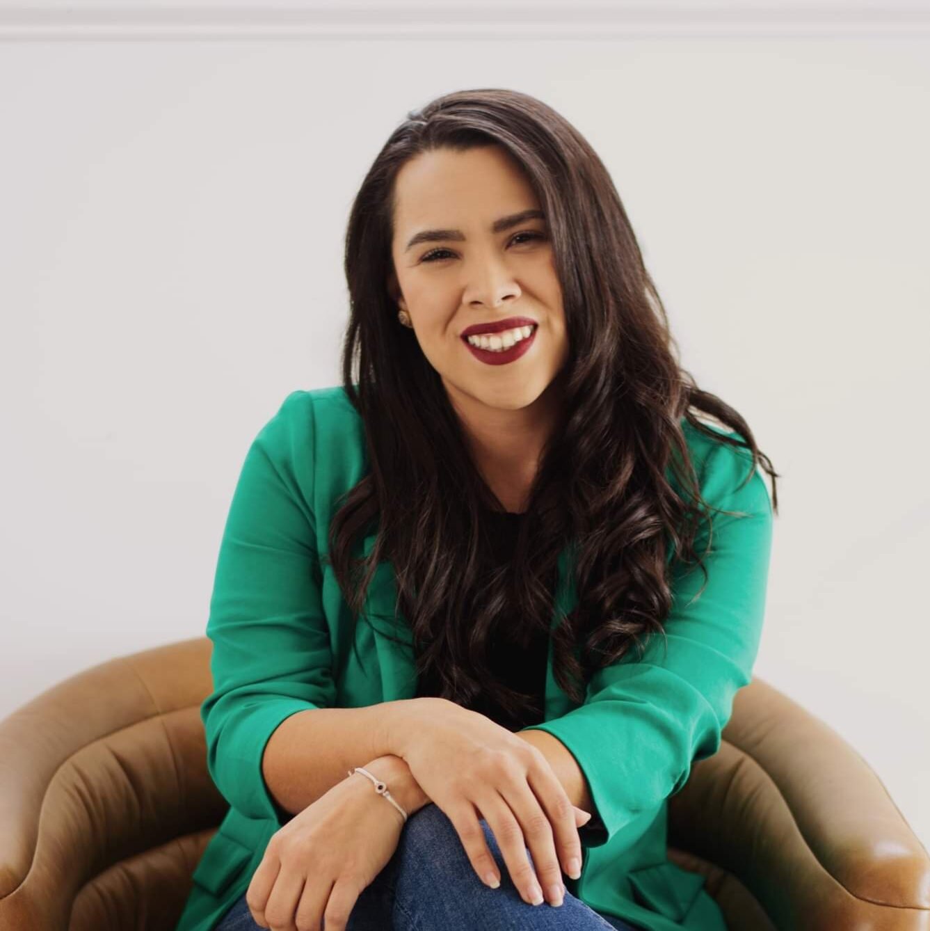 astrid mora, bilingual licensed professional counselor in denton texas